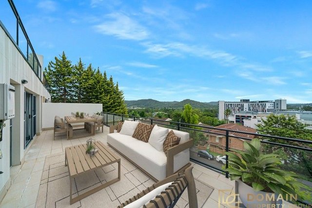 8/89 Faunce Street, NSW 2250