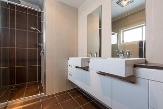 Ensuite (2014-08-15)