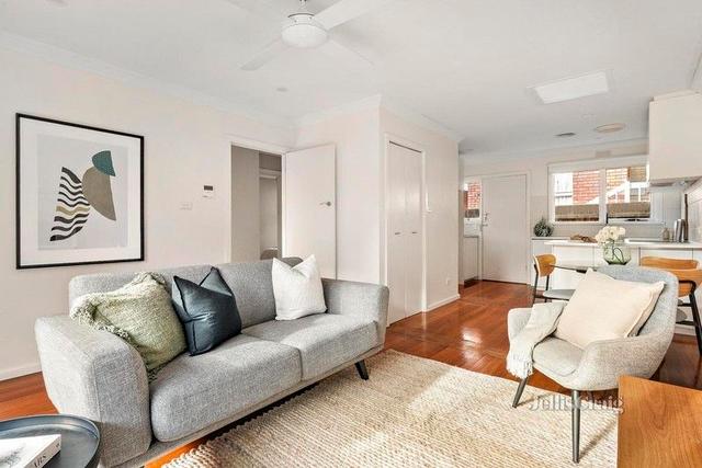 4/11 St Kinnord Street, VIC 3040