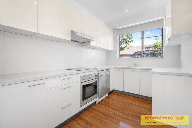 2/166 Greenacre Road, NSW 2200