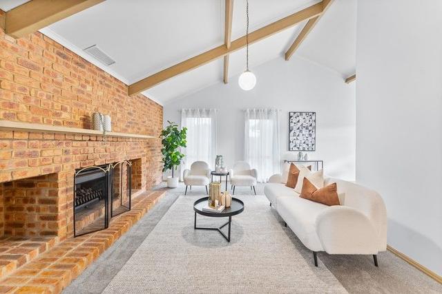 2 Parrakeet Court, VIC 3038