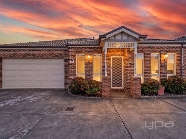 2/66 McBurnie Drive, VIC 3337