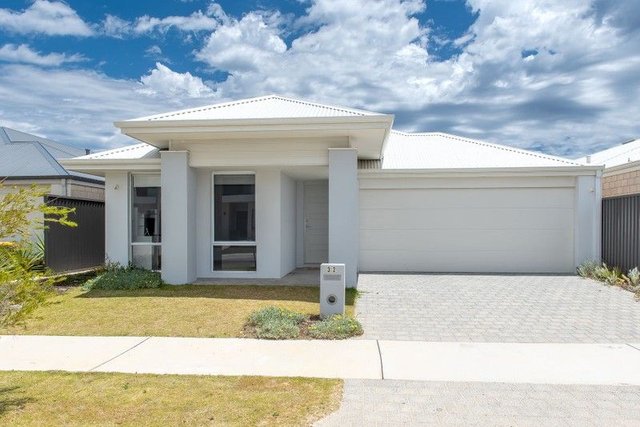 32 Casina Way, WA 6036