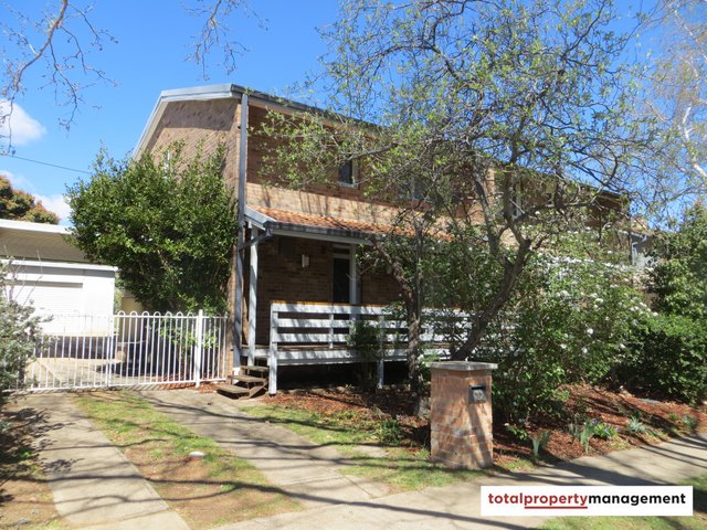 32 Blamey Crescent, ACT 2612