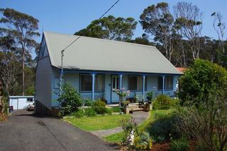 Front of House & Driveway