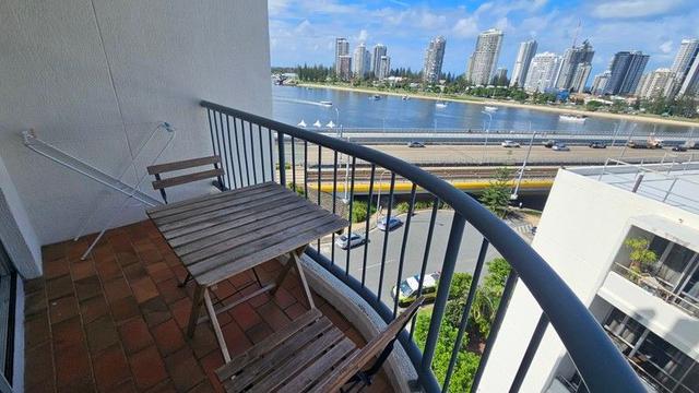 812/2 Barney Street, QLD 4215