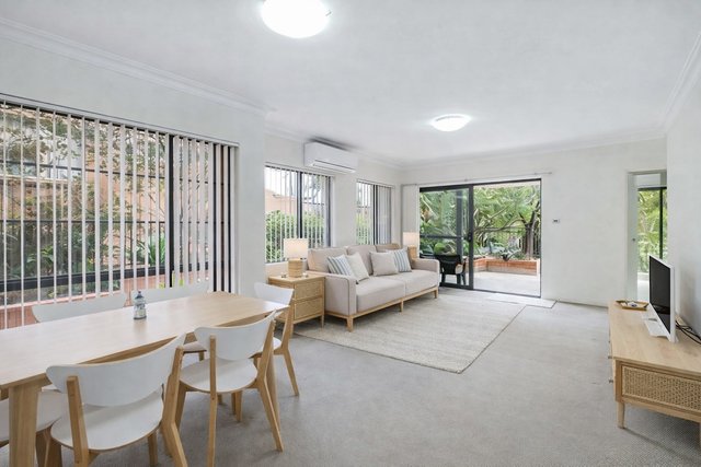 2/8 Allison Road, NSW 2230