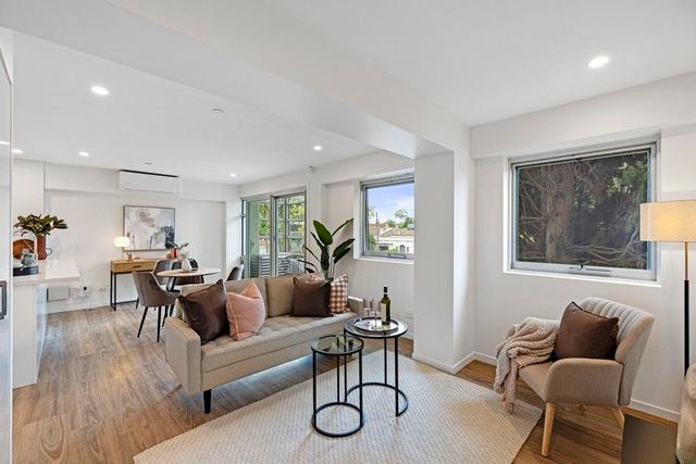 211/300 Pigdon Street, VIC 3054