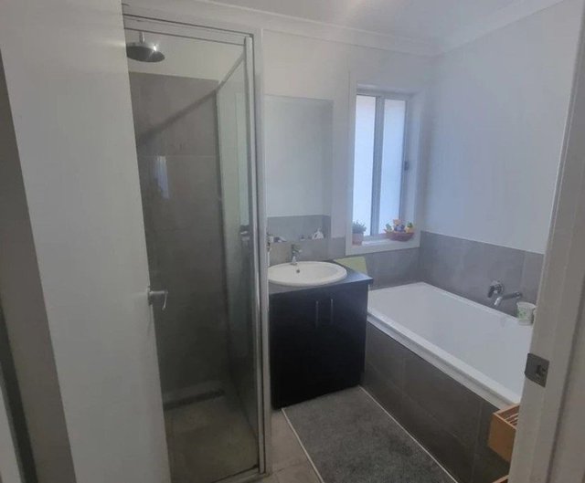 18 Burrell St, VIC 3550