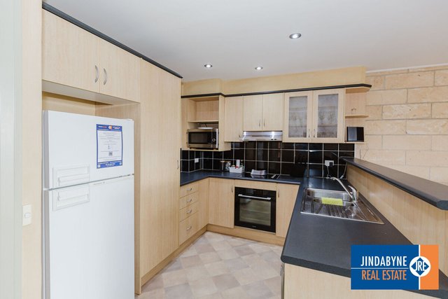 4/5 Penders Court, NSW 2627