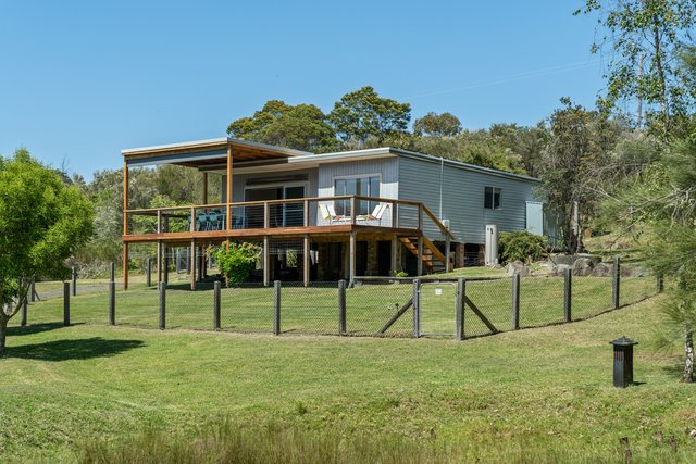 8 Wonnawong Place, NSW 2539