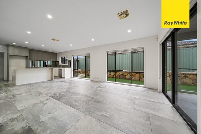 2 Wallabalooa Street, ACT 2913