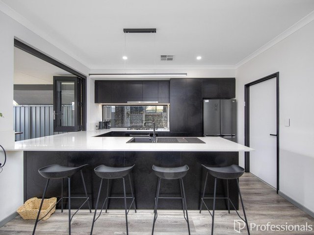 19 Entrance Road, WA 6166
