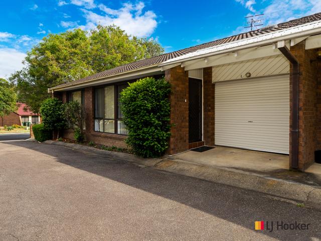1/4 Eric Fenning Drive, NSW 2536