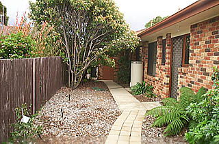 Side of house (2003-05-21)