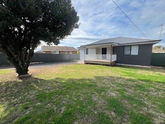 48 Yulong Street, NSW 2830