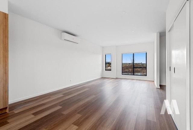 9 Banyan Walk, VIC 3064