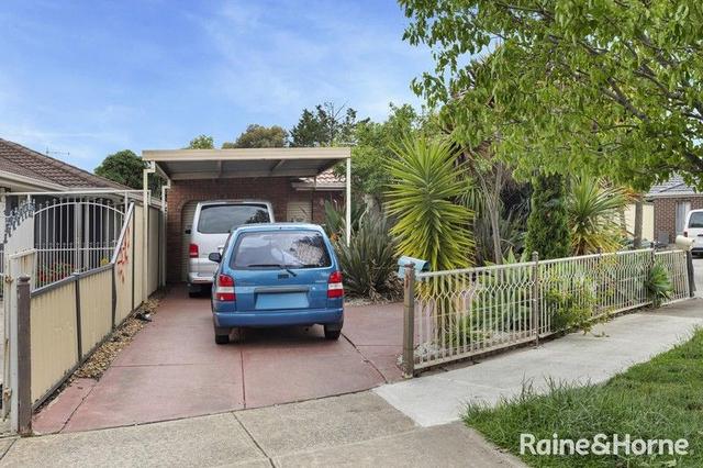 8 Gray Court, VIC 3021