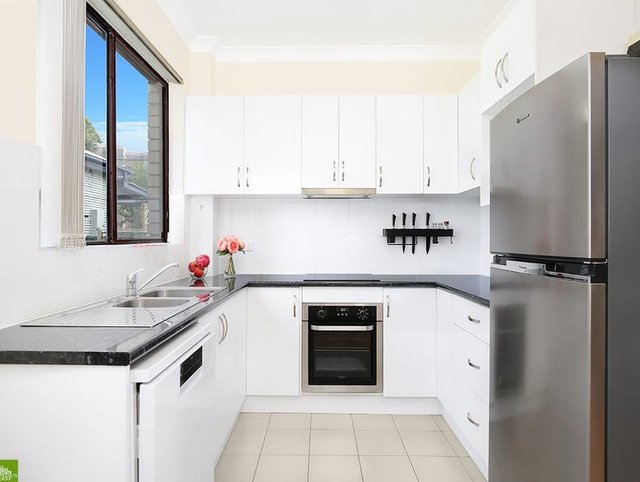2/13 Soudan Street, NSW 2519