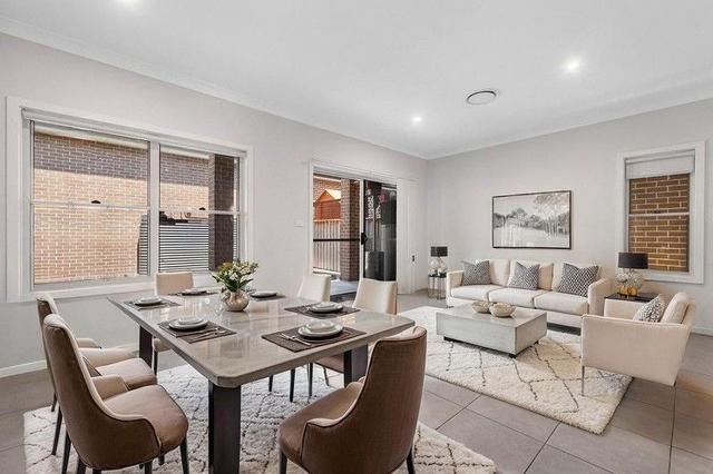 8 Altitude Street, NSW 2754