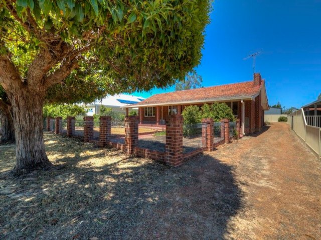 14 Richards Road, WA 6057