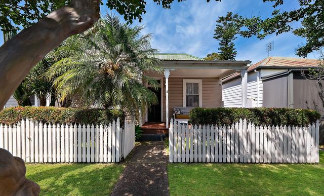 5 Young Road, NSW 2292