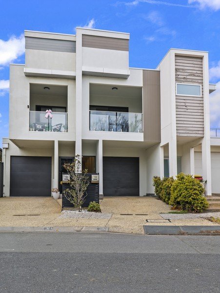 32b Broadwater Crescent, SA 5095