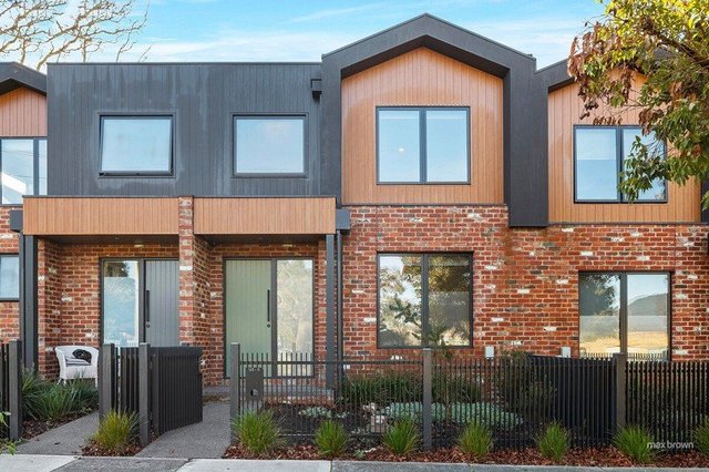 3/3 Snowball Avenue, VIC 3796