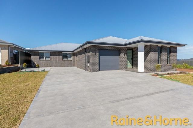 5 & 5A Cove Circuit, NSW 2830