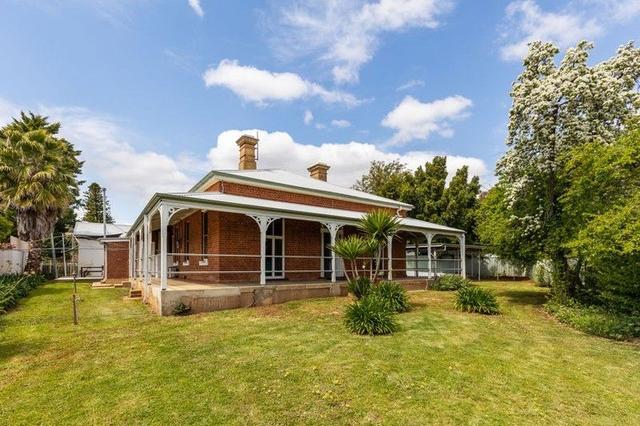 22 Waranga Avenue, NSW 2650