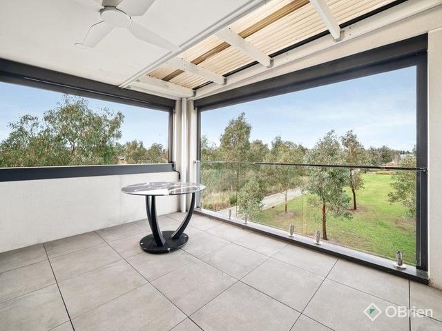 18 Mahara Walk, VIC 3977