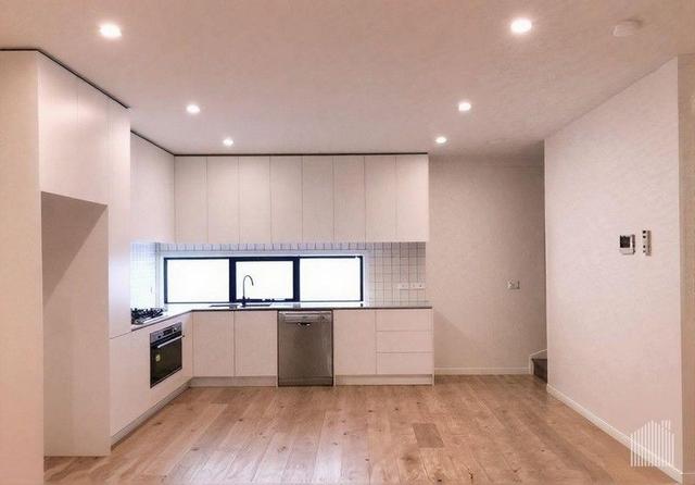 6/199 Nicholson Street, VIC 3058