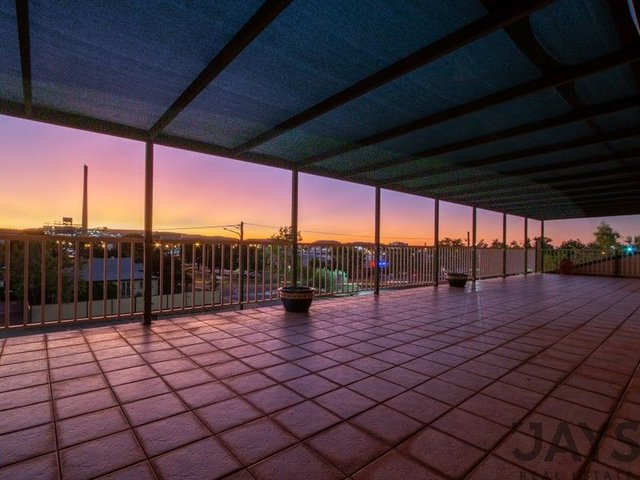 22 Gray Street, QLD 4825