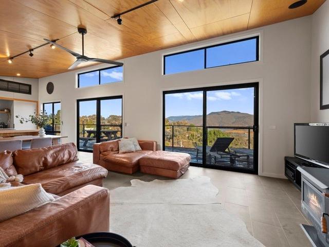 75 Harbour Line Drive, VIC 3723