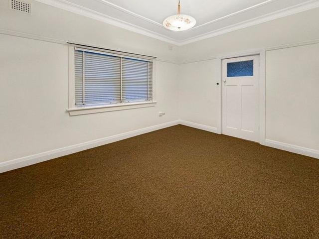 2/19 Morrison Road, NSW 2111