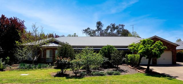 33 Cedar Street, NSW 2671