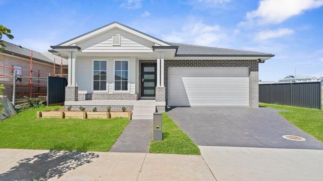 15 Bradninch Crescent, NSW 2571