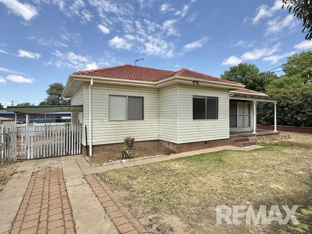 5 Paull Street, NSW 2650