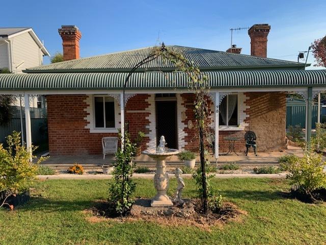 98 Towong Rd, VIC 3707