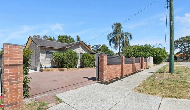 4 Kalara Way, WA 6056