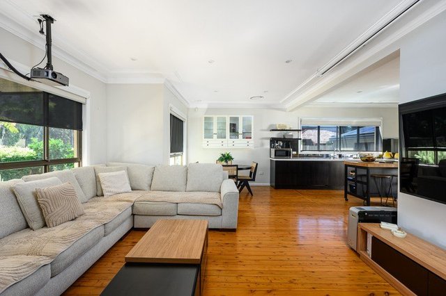 2A Chuter Avenue, NSW 2217
