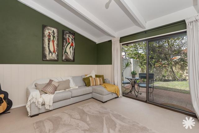 1/10 River View Street, WA 6151