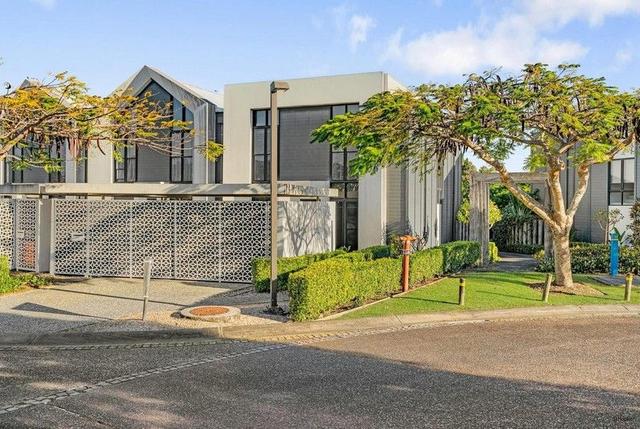 82 Peninsula Drive, QLD 4226