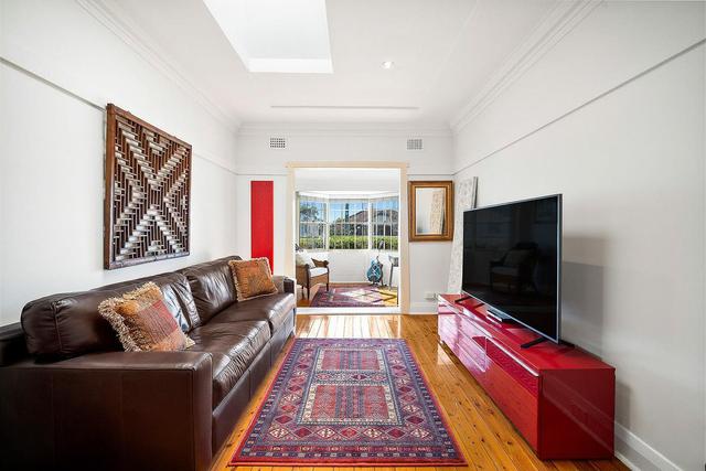 15 Lacey Street, NSW 2217