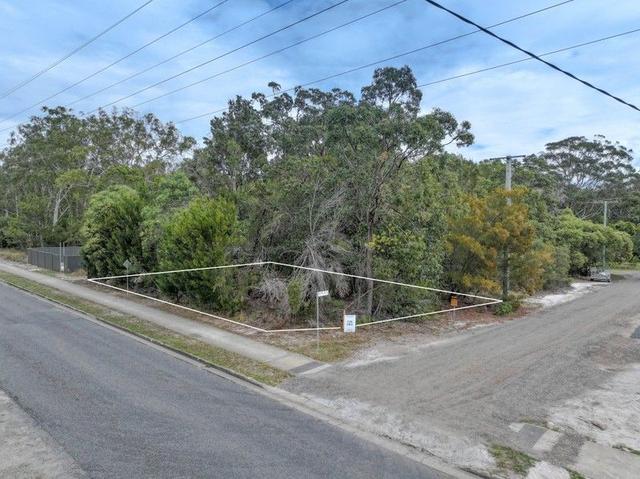 2 Rose Bay Dve, QLD 4184