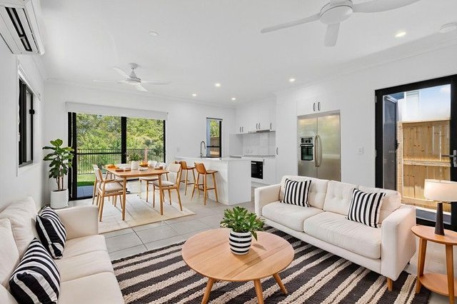 38 River Cove Circuit, QLD 4503