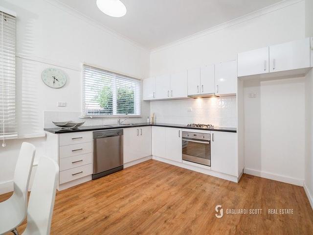 18 Sutherland Avenue, VIC 3630
