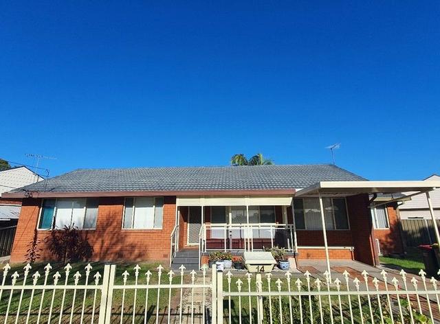14 Medley Avenue, NSW 2170