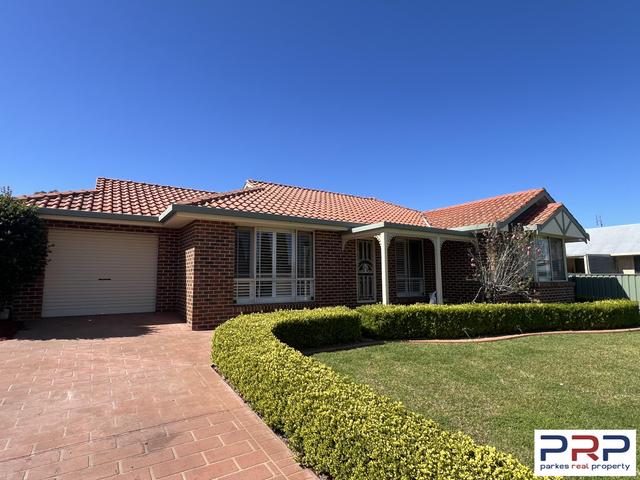 9 Banjo Place, NSW 2870