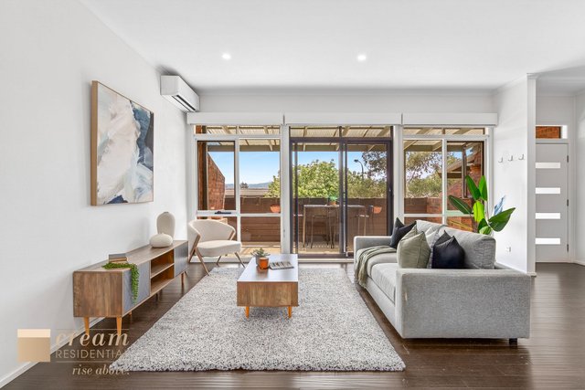 77 Rowe Place, ACT 2606